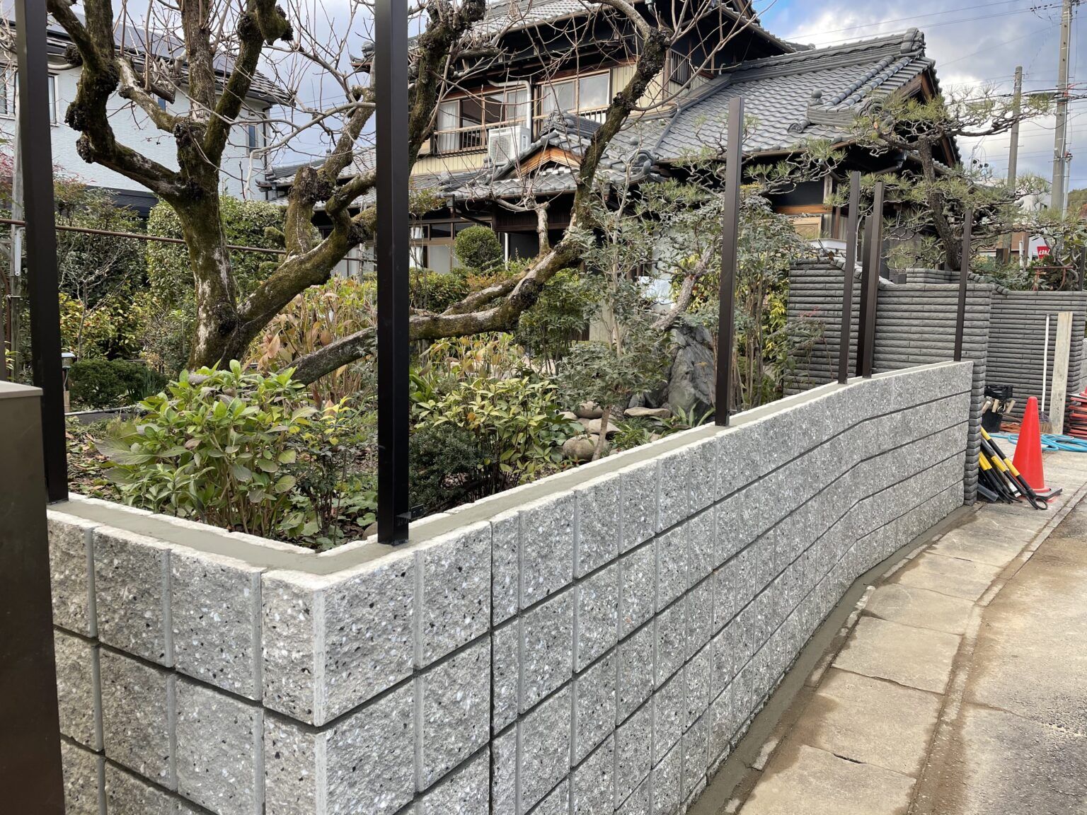 尾張旭市U様邸　リンクストーン樹脂舗装工事＋モルタル階段新設