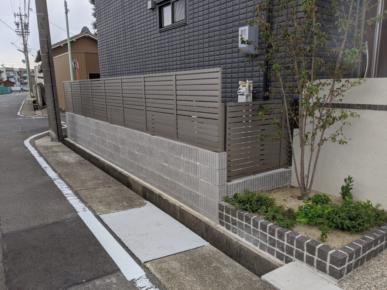 尾張旭市U様邸　リンクストーン樹脂舗装工事＋モルタル階段新設