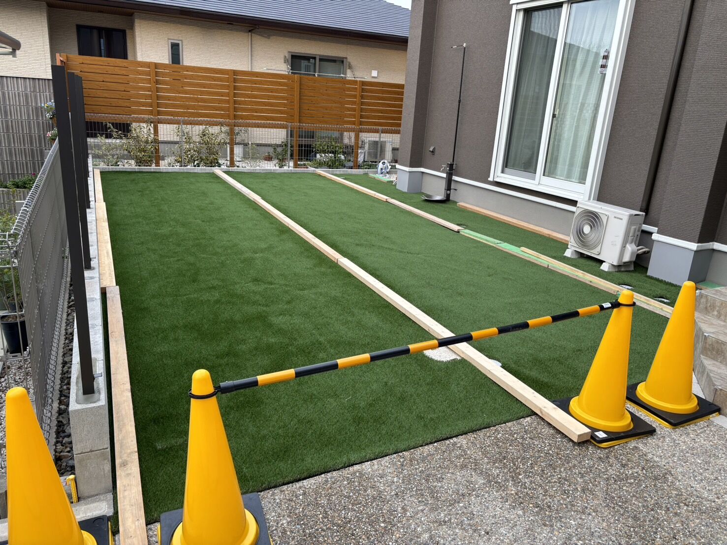 尾張旭市U様邸　リンクストーン樹脂舗装工事＋モルタル階段新設