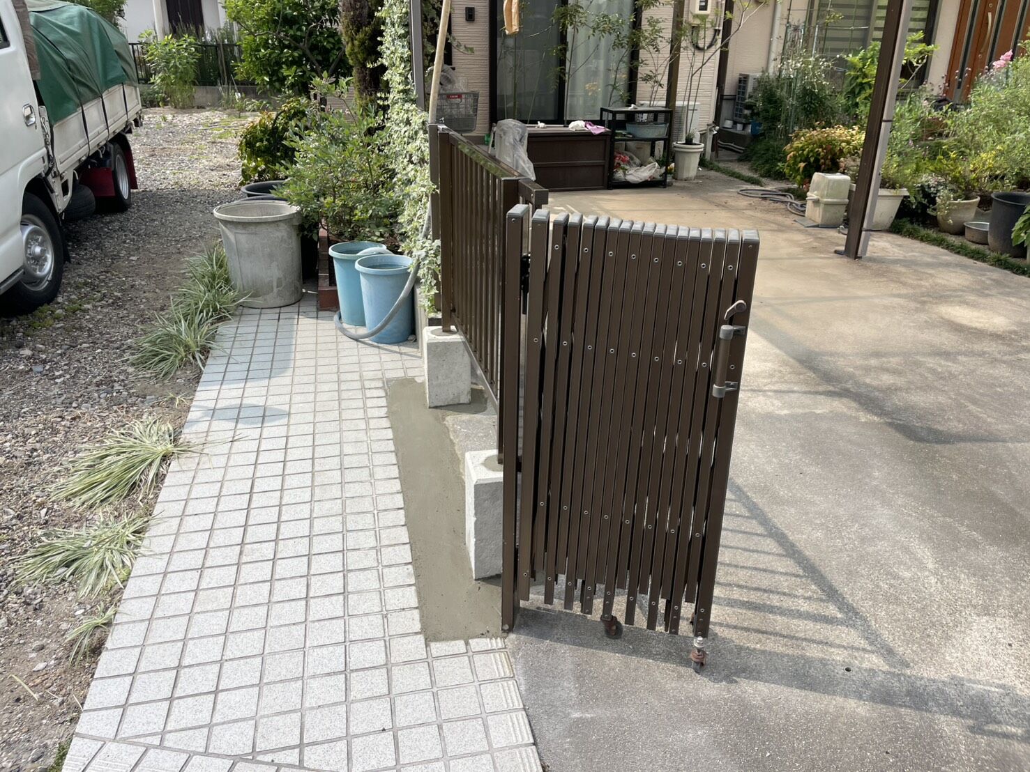 尾張旭市U様邸　リンクストーン樹脂舗装工事＋モルタル階段新設