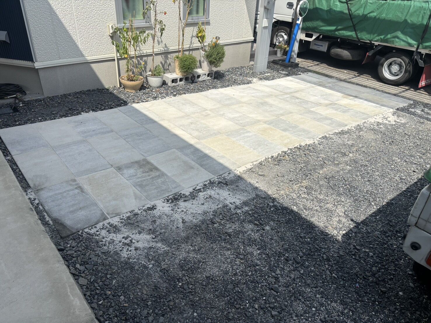 尾張旭市U様邸　リンクストーン樹脂舗装工事＋モルタル階段新設