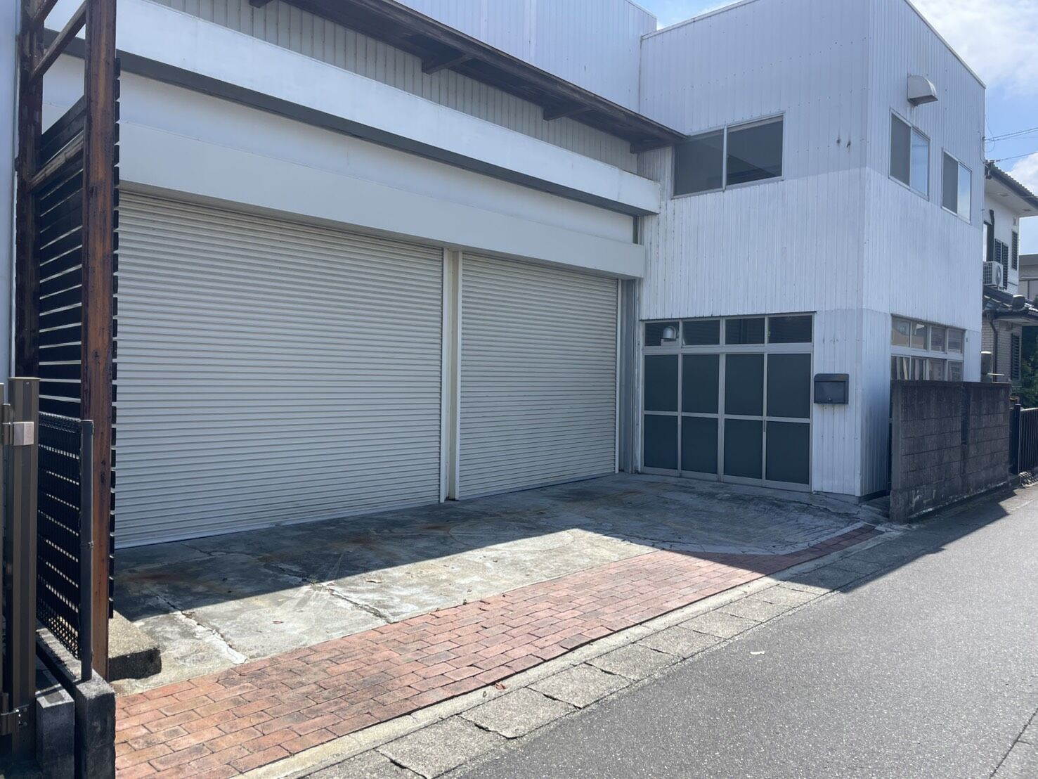 尾張旭市U様邸　リンクストーン樹脂舗装工事＋モルタル階段新設