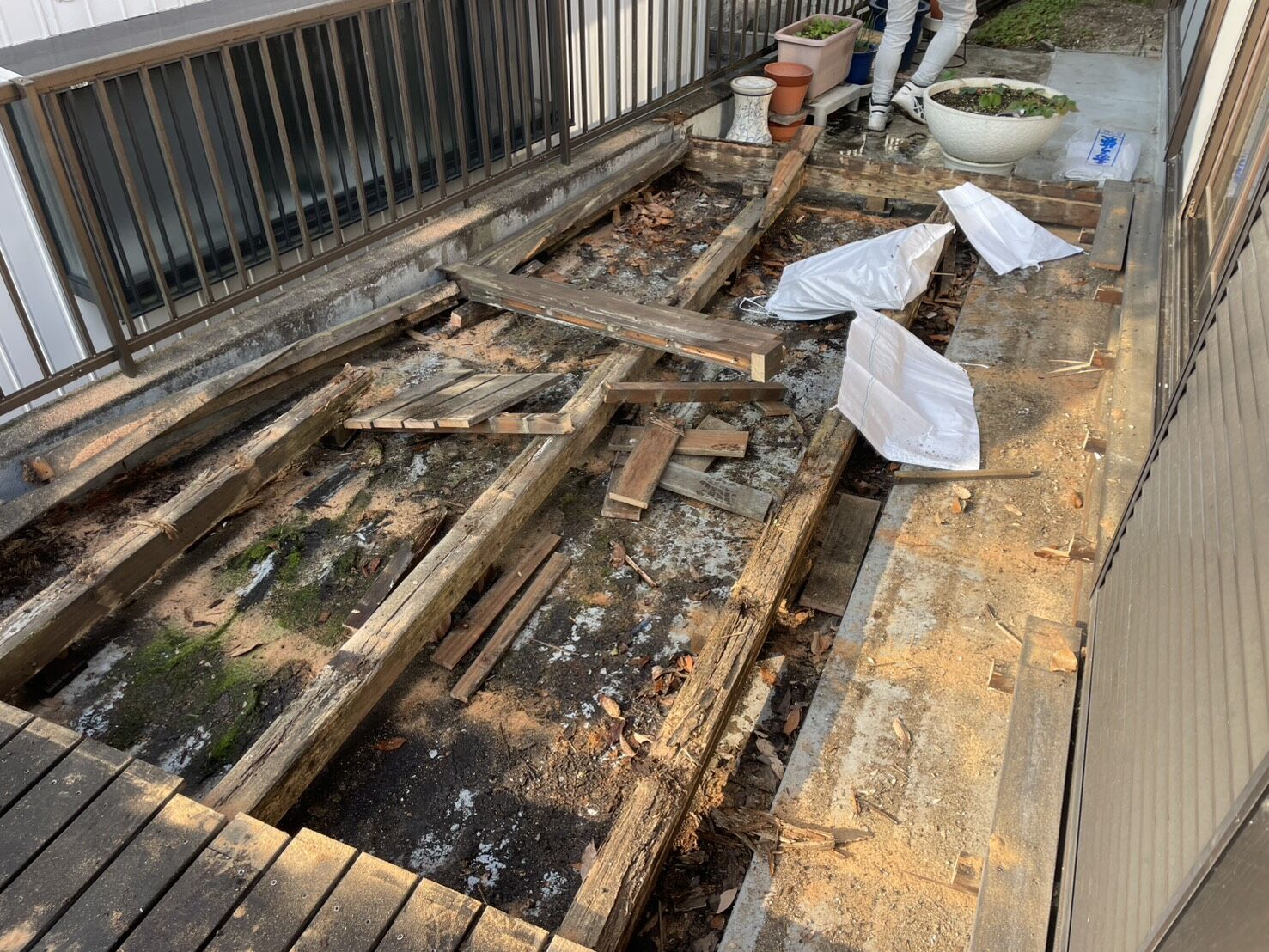 尾張旭市U様邸　リンクストーン樹脂舗装工事＋モルタル階段新設